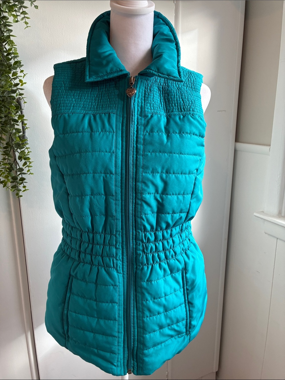 Three Hearts Teal Quilted Puffer Vest. Excellent Condition. Size Small